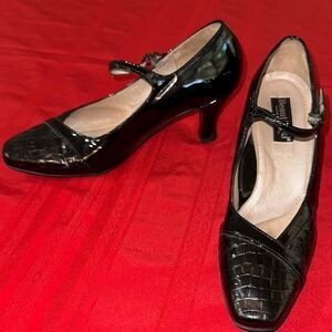 BeautiFeel Black Patent Croc Pattern Mary Jane Heels Size 41